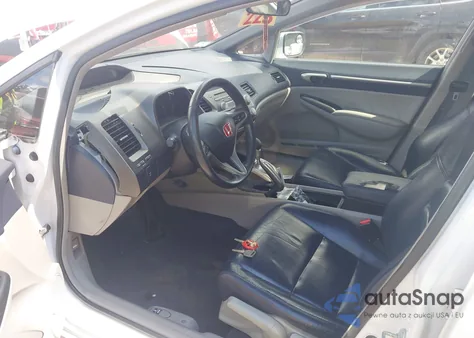 2010 Honda Civic Hybrid z USA, uszkodzony, nr VIN JHMFA3F26AS006892